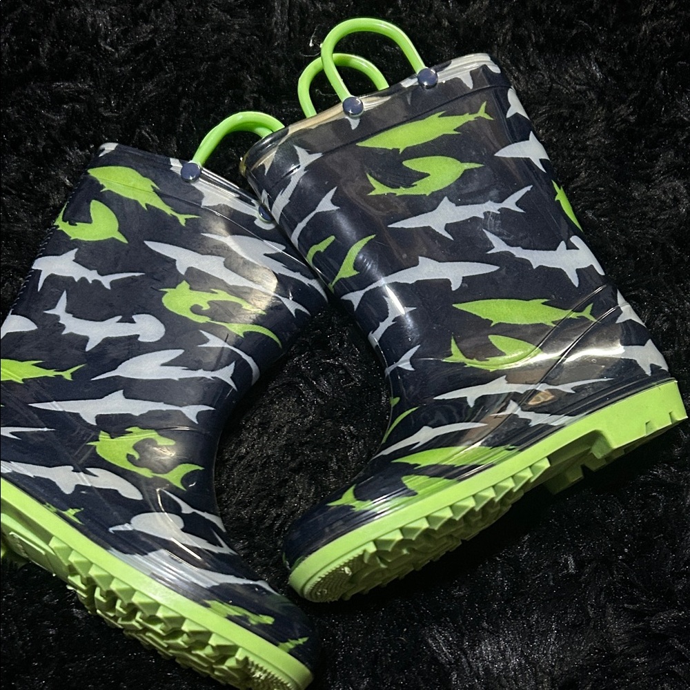 Rainbow Kids Shark Pattern Boots - Black and Green
